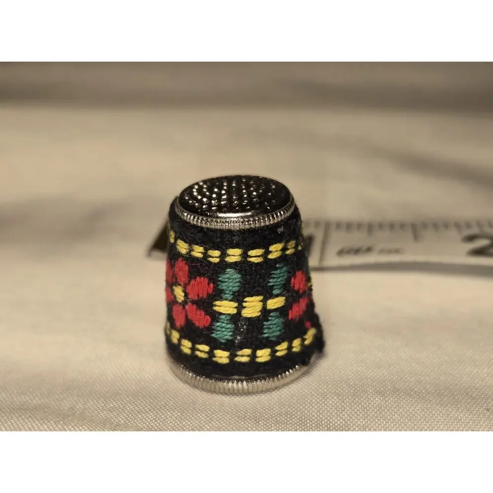4 Vintage Thimbles w a Needlepoint Look Bright Colors Floral Collectible